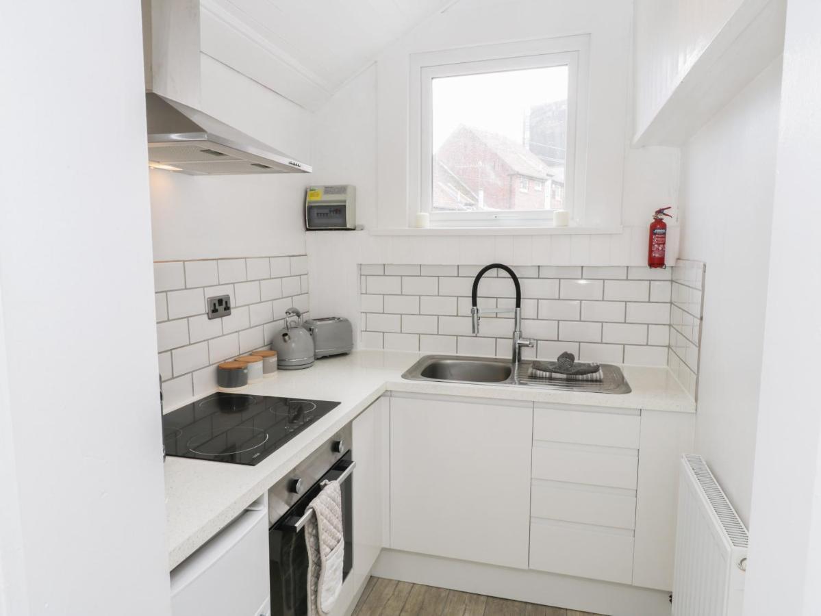 The Surfers Bolt Hole Apartment Whitby Luaran gambar