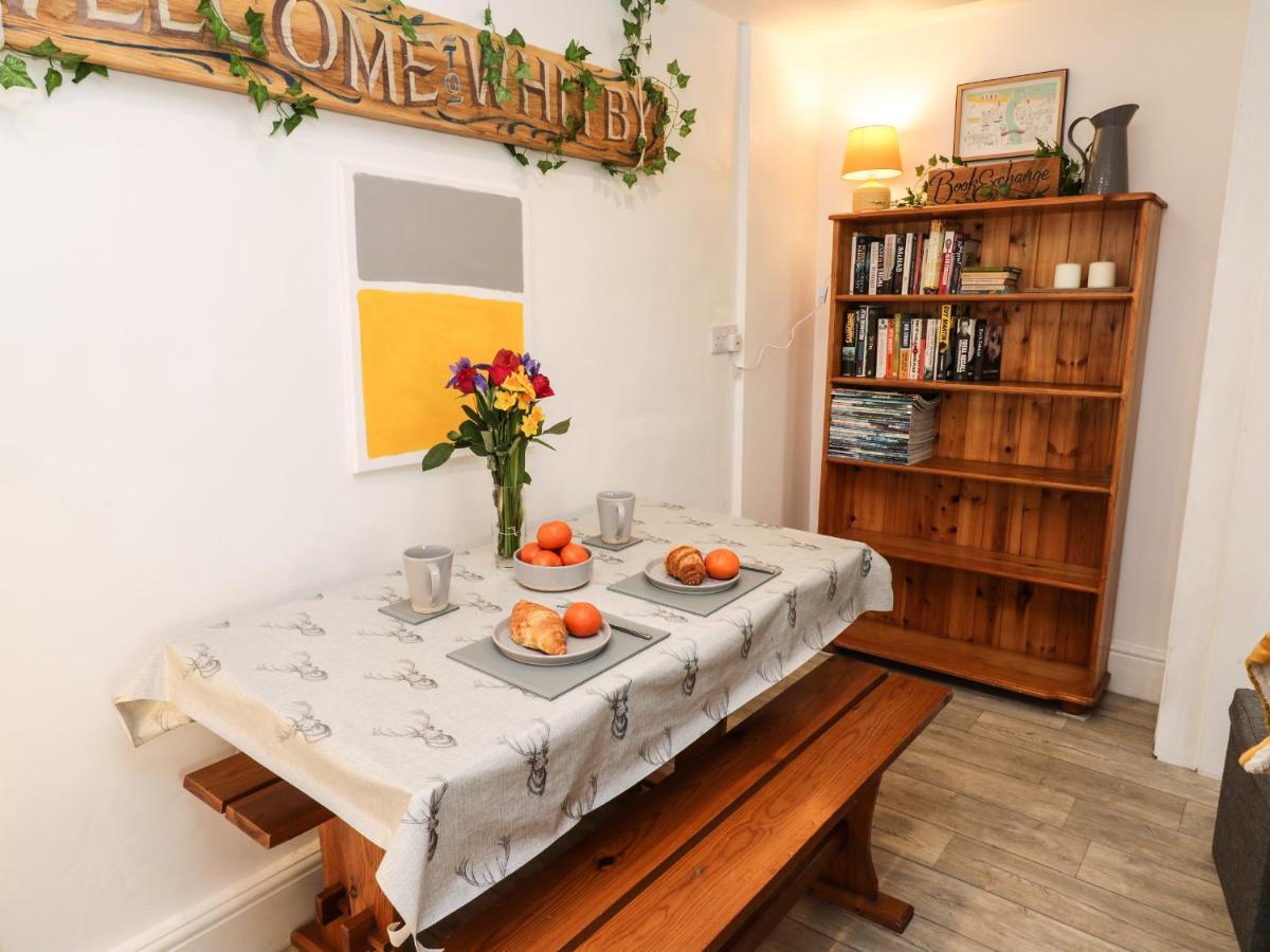 The Surfers Bolt Hole Apartment Whitby Luaran gambar